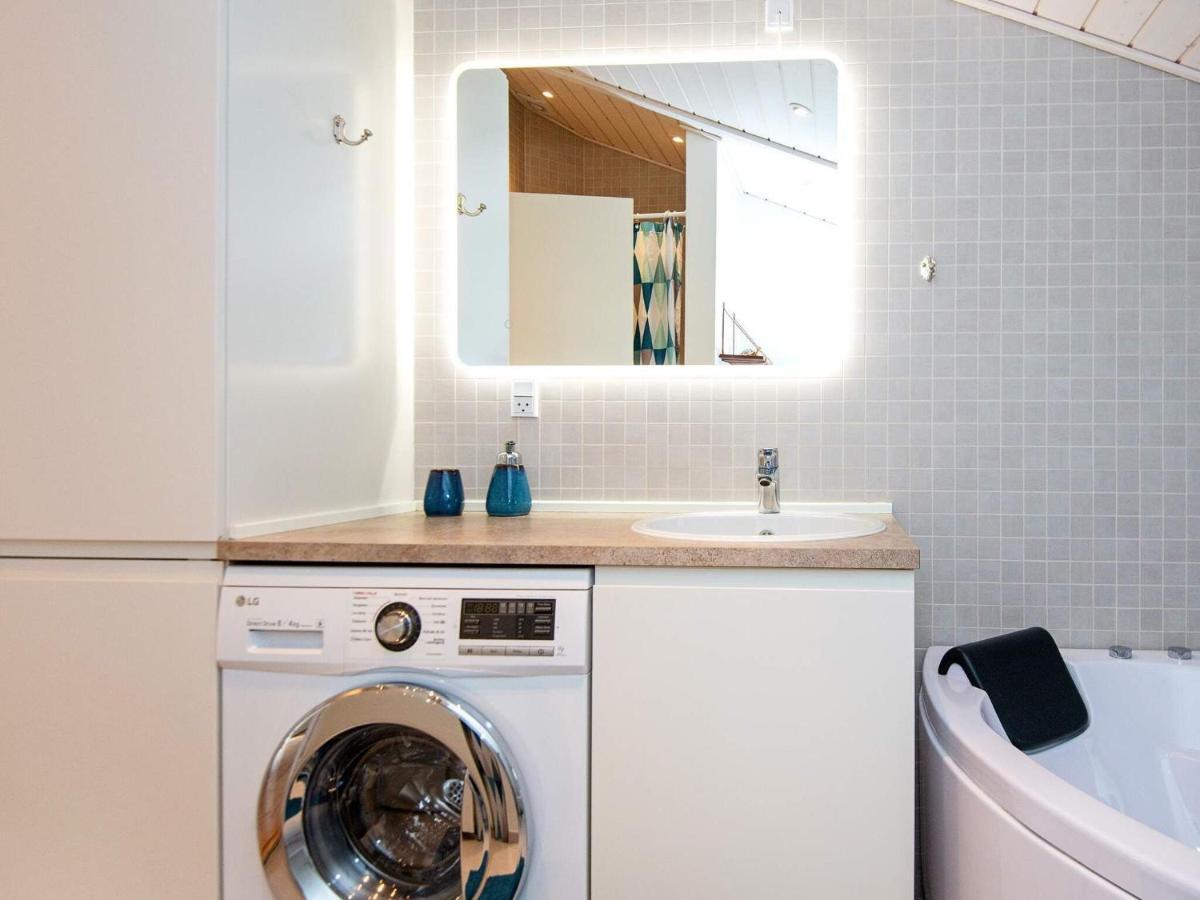6 Person Holiday Home In R M Lakolk エクステリア 写真
